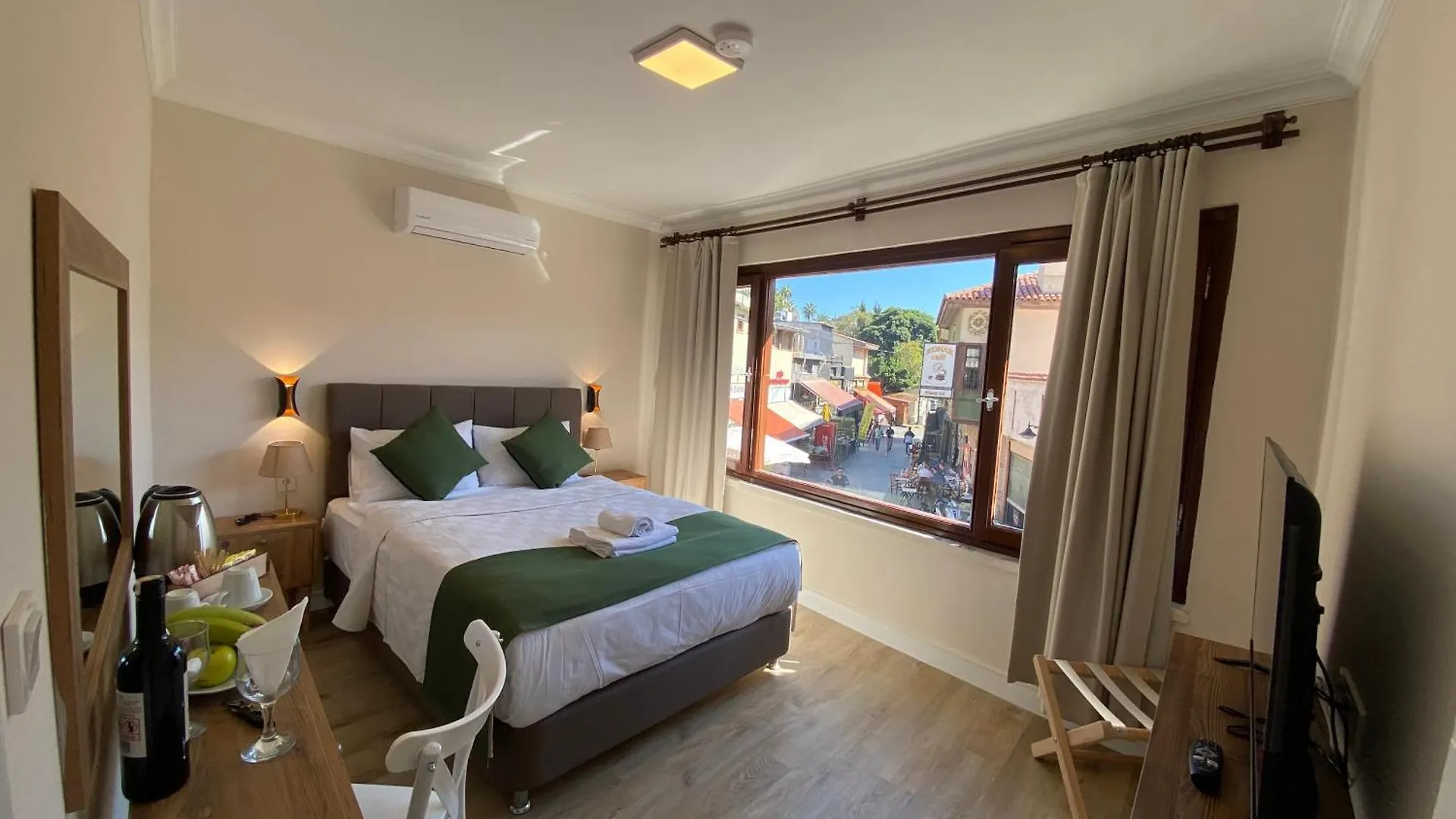 Pruva Inn Hotel contacts